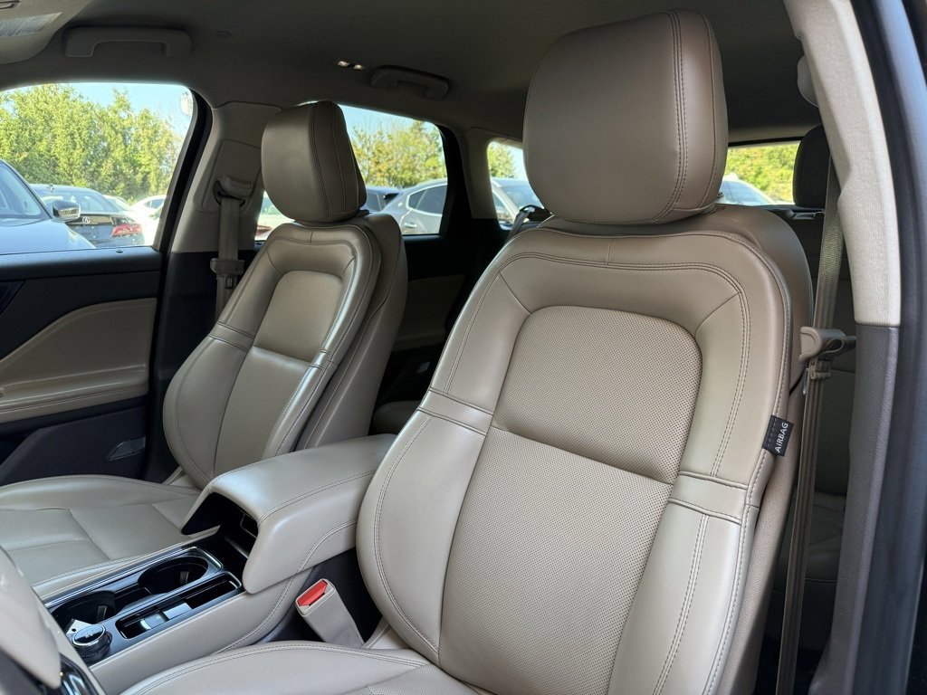 Used 2020 Lincoln Corsair AWD w/ Equipment Group 101A image 10