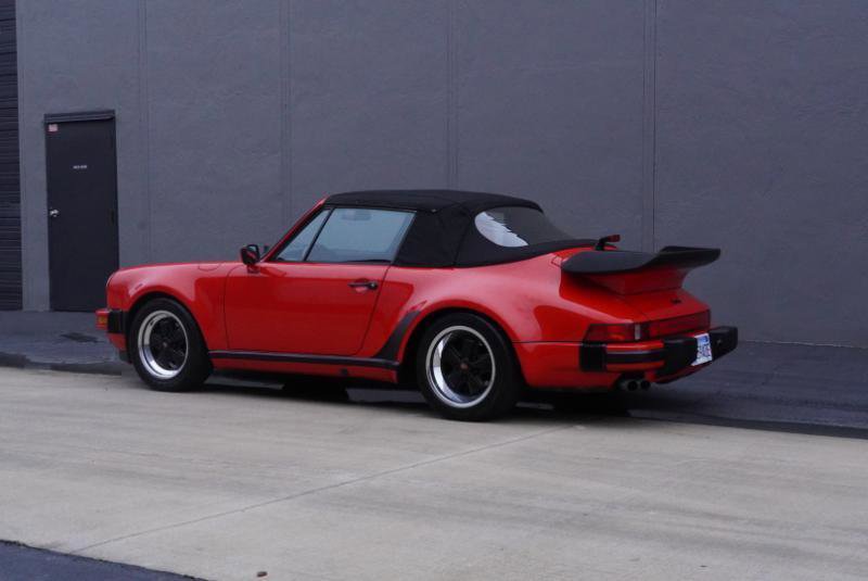 Used 1988 Porsche 911 Carrera RWD image 13