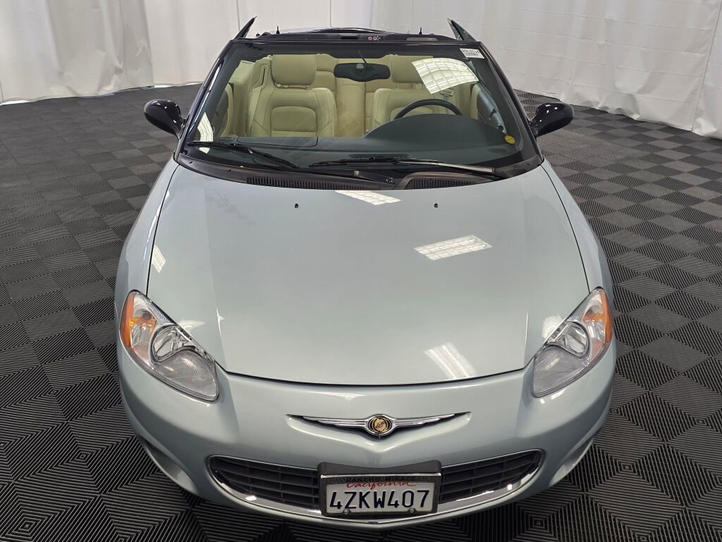 Used 2003 Chrysler Sebring Limited image 23