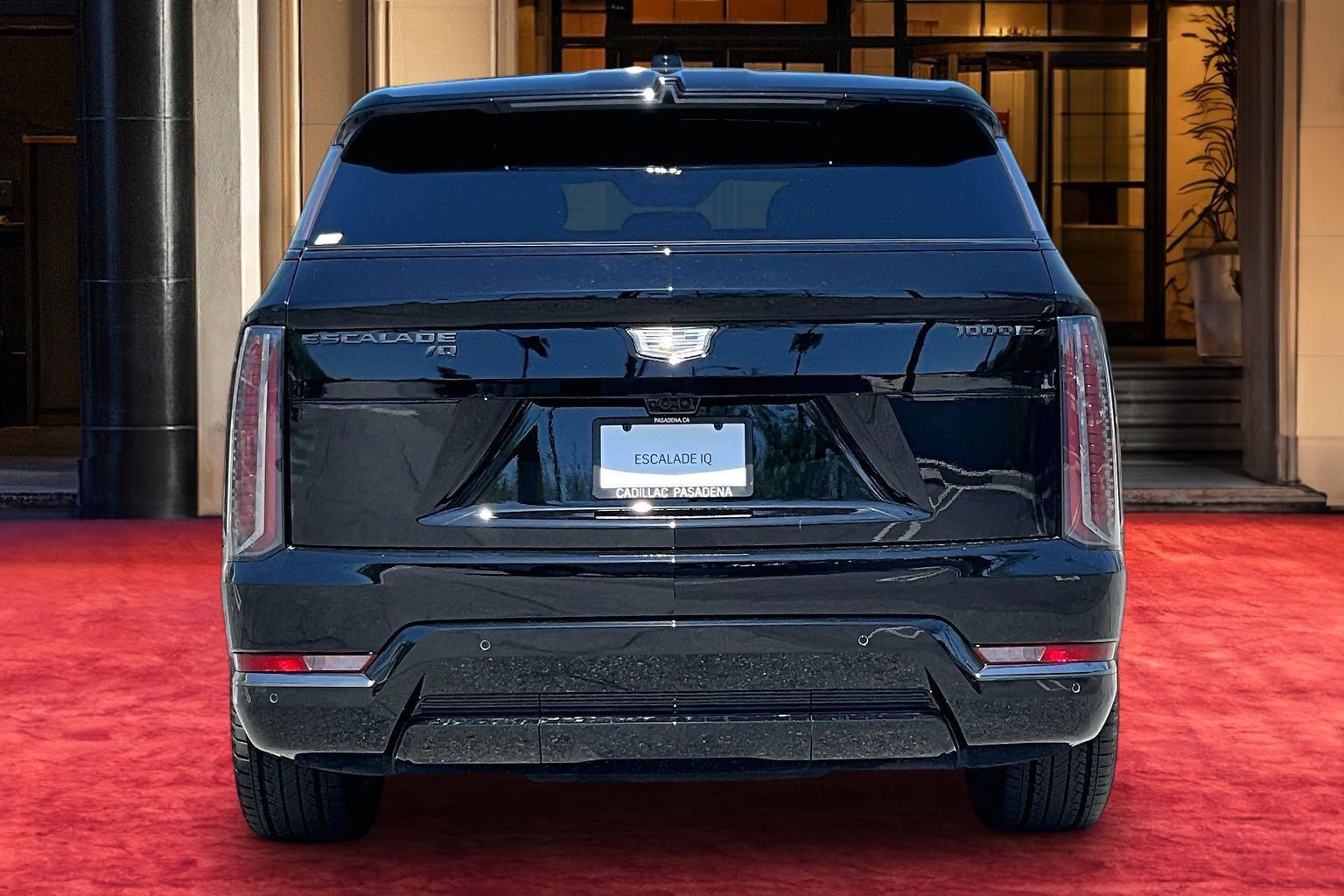 New 2026 Cadillac Escalade IQ Sport 2 w/ LPO, ONYX Package AWD/4WD image 5