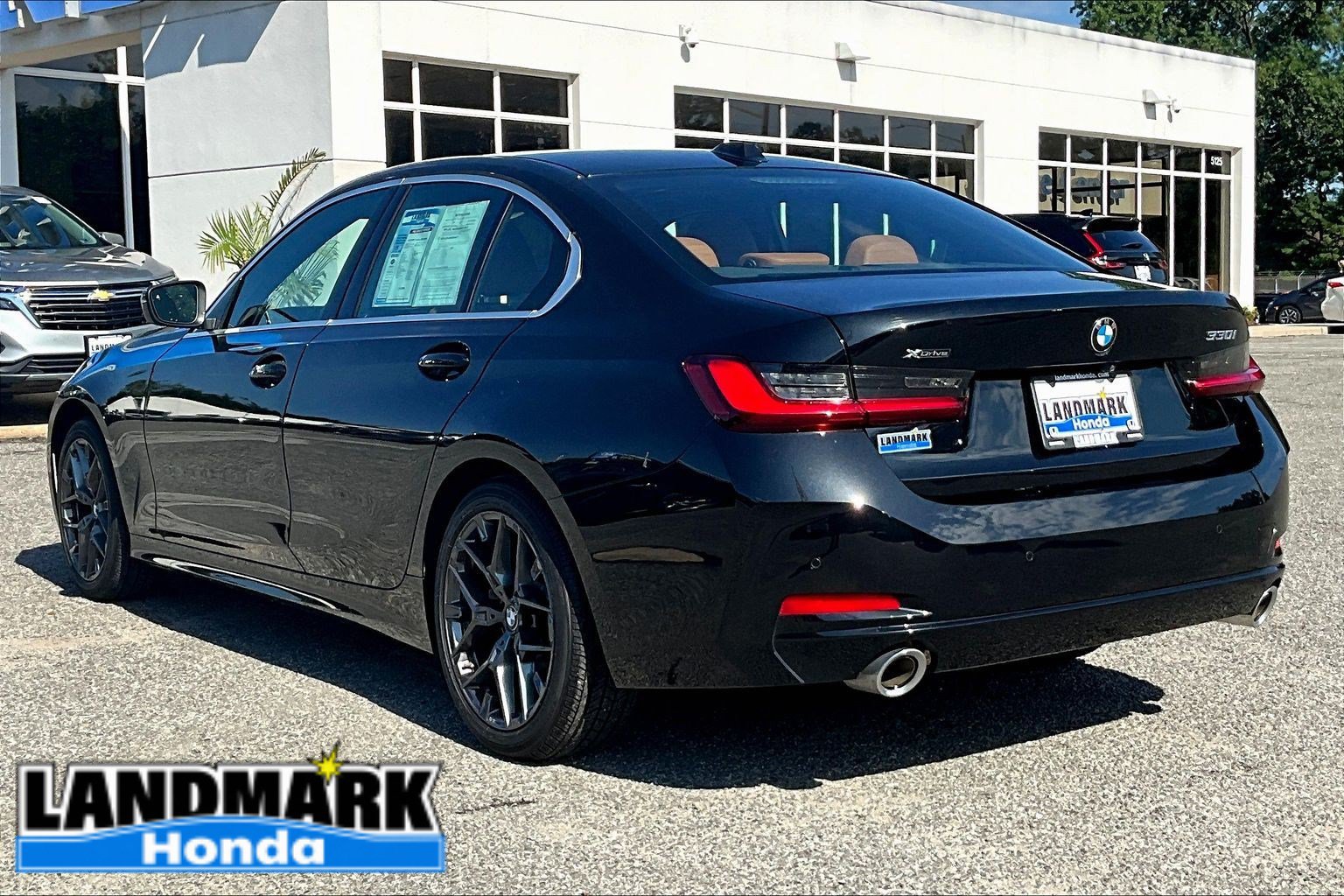 Used 2026 BMW 330i xDrive Sedan AWD/4WD image 12