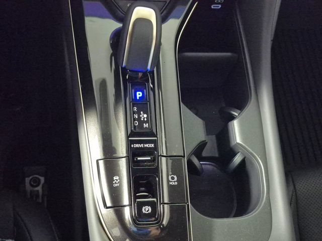 New 2026 Toyota Crown Platinum AWD/4WD image 19