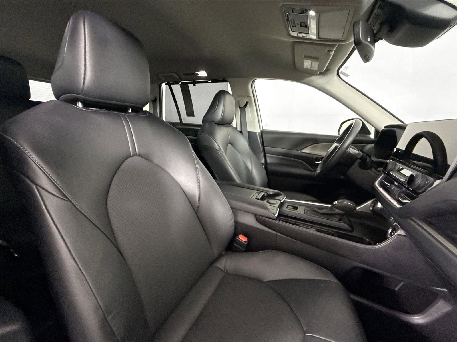 Certified 2025 Toyota Grand Highlander FWD image 7