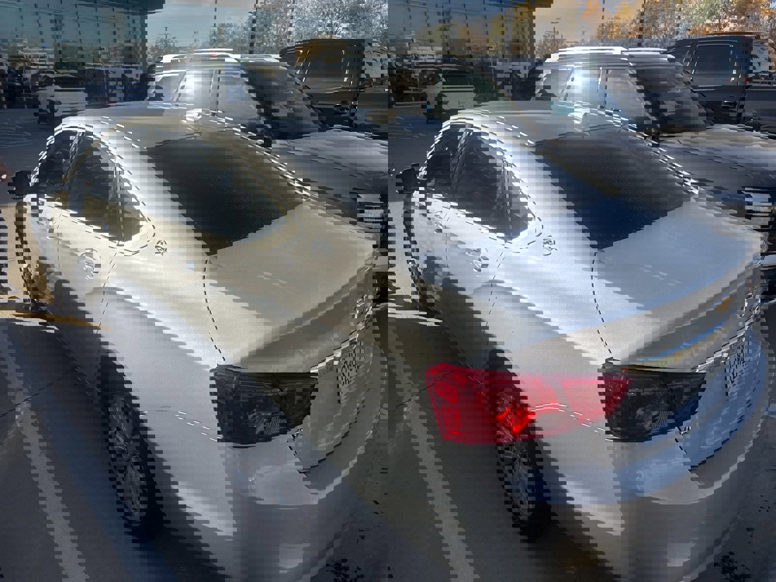 Used 2018 Chevrolet Impala LT w/ LT Leather Package image 6