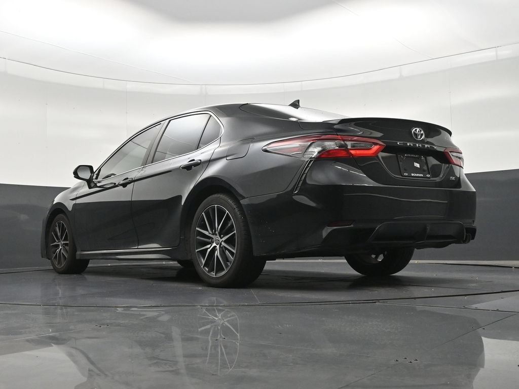 Used 2022 Toyota Camry SE w/ Audio Upgrade Package FWD image 25