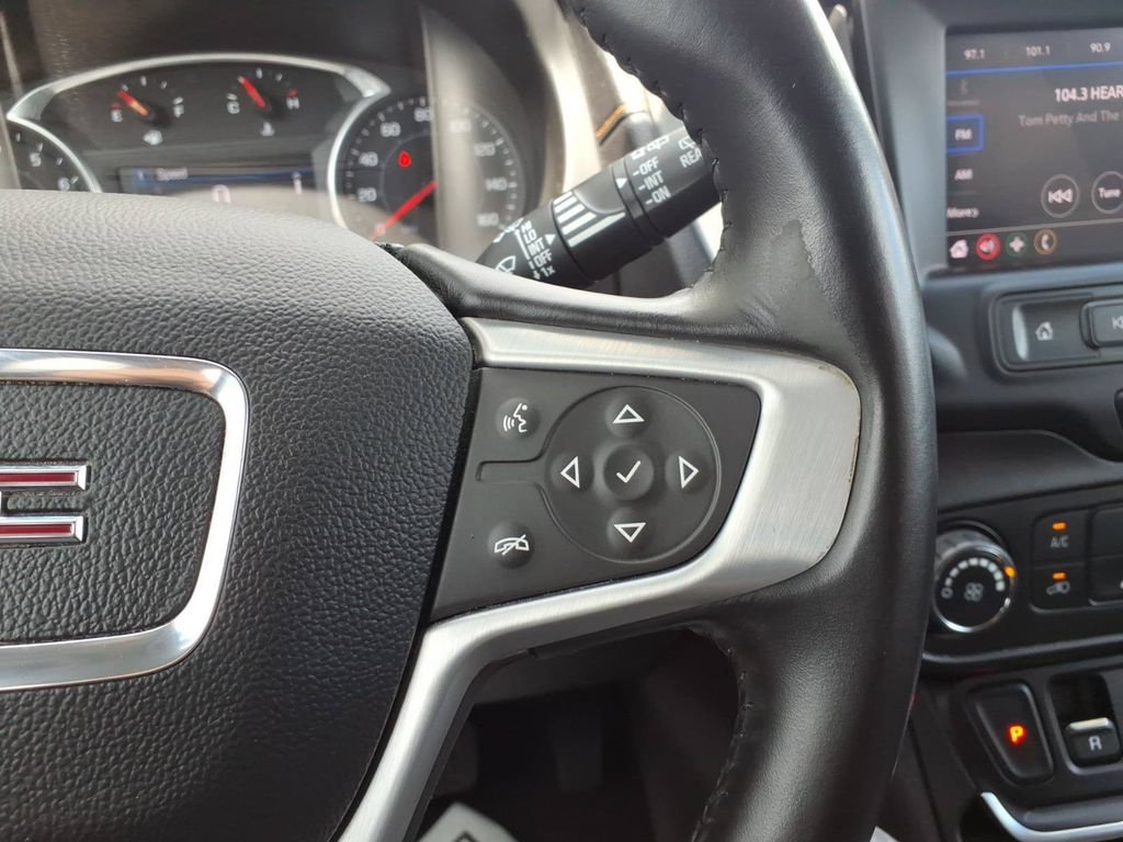 Used 2021 GMC Terrain SLE FWD image 16