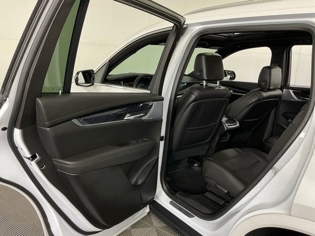 Certified 2025 Cadillac XT6 Premium Luxury w/ Technology Package image 30