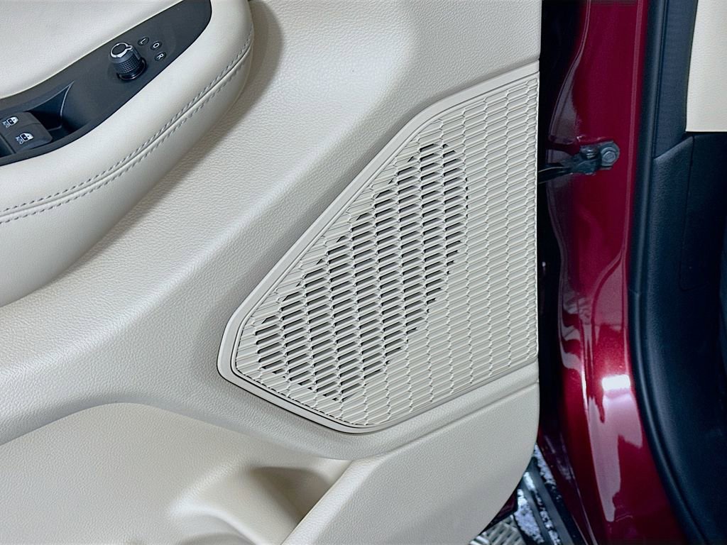 New 2025 Jeep Grand Cherokee L Limited image 26