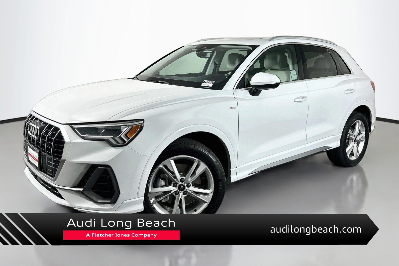 Used 2024 Audi Q3 2.0T Premium AWD/4WD image 1