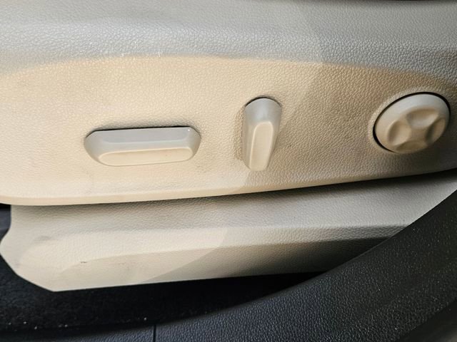 Used 2019 Buick Envision Essence image 23