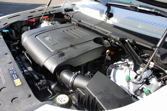 Used 2024 Land Rover Defender 110 S image 33