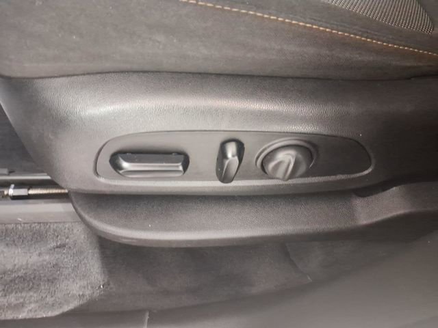 Used 2020 Chevrolet Traverse LT w/ LPO, Floor Liner Package image 14