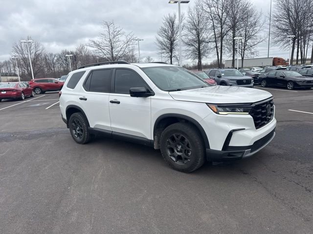 Used 2023 Honda Pilot TrailSport image 7