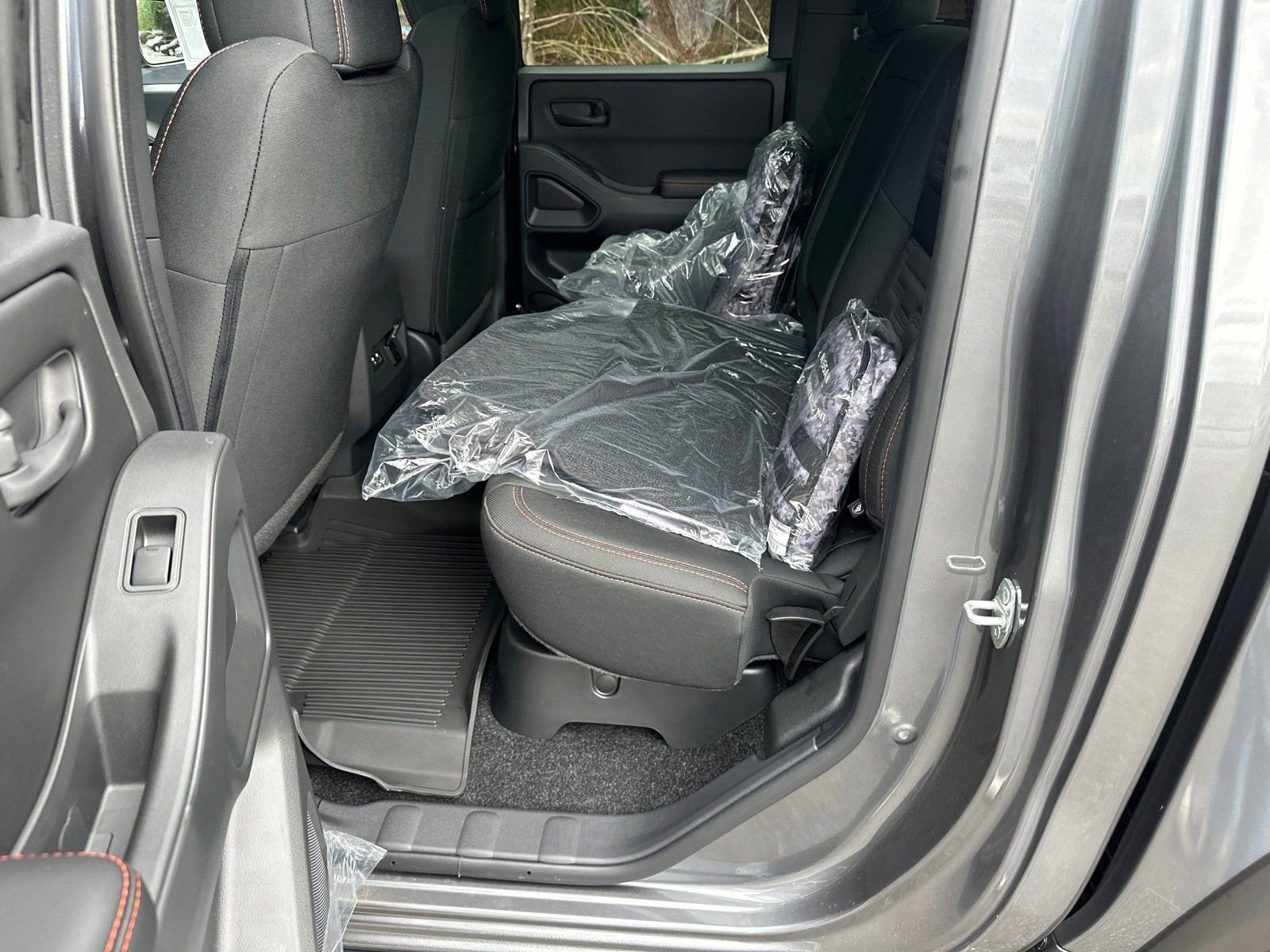 New 2026 Nissan Frontier PRO-4X w/ Pro-4x Convenience Package image 20