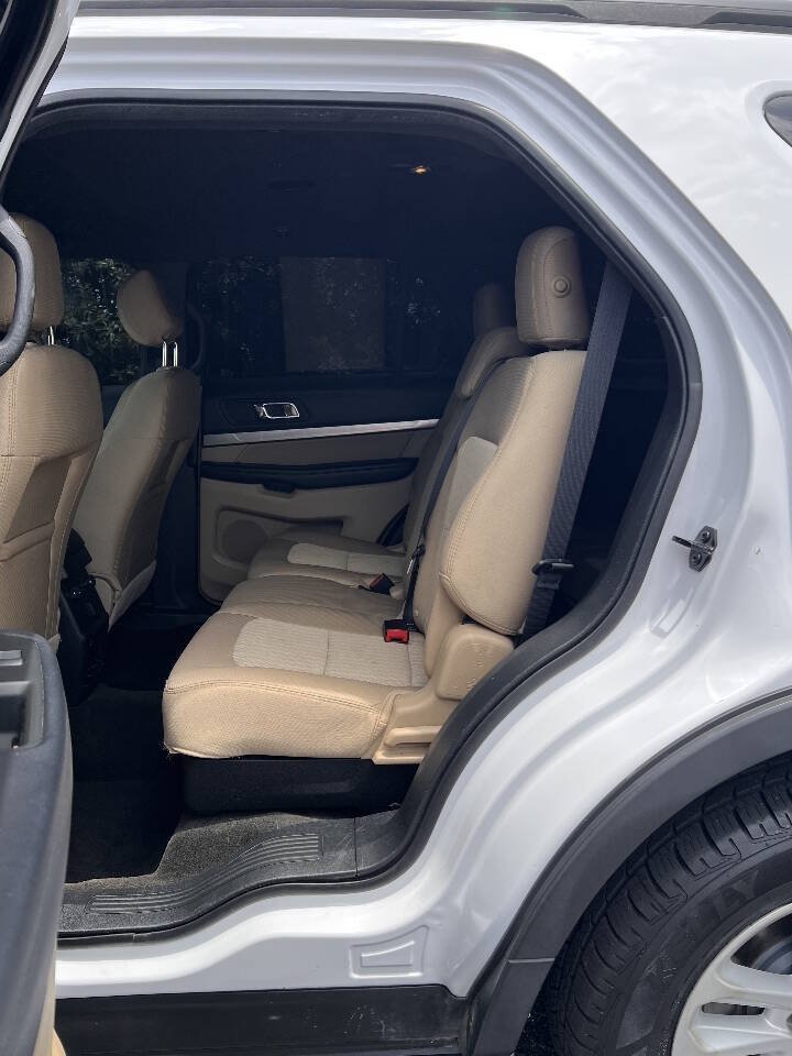 Used 2017 Ford Explorer 4WD image 13