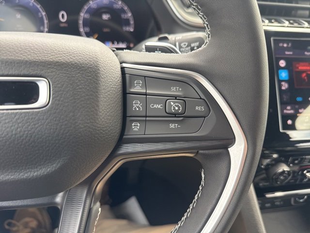 New 2025 Jeep Grand Cherokee L Altitude image 21