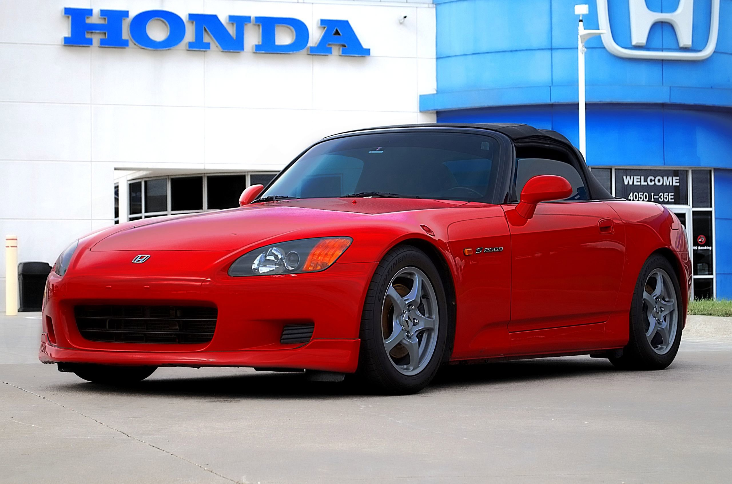 Used 2000 Honda S2000 image 1