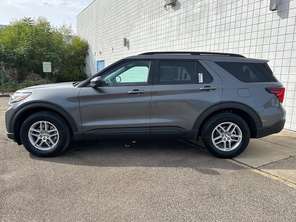 New 2027 Ford Explorer Active w/ Active Comfort Package AWD/4WD image 2