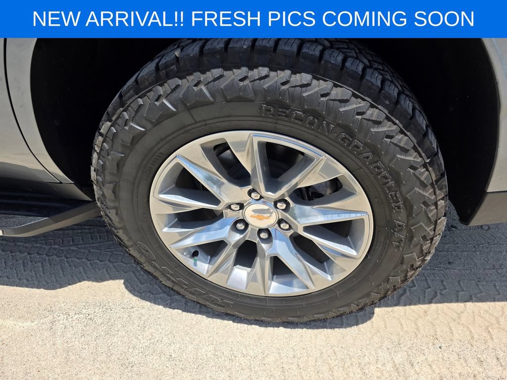 Used 2025 Chevrolet Tahoe Premier RWD image 7