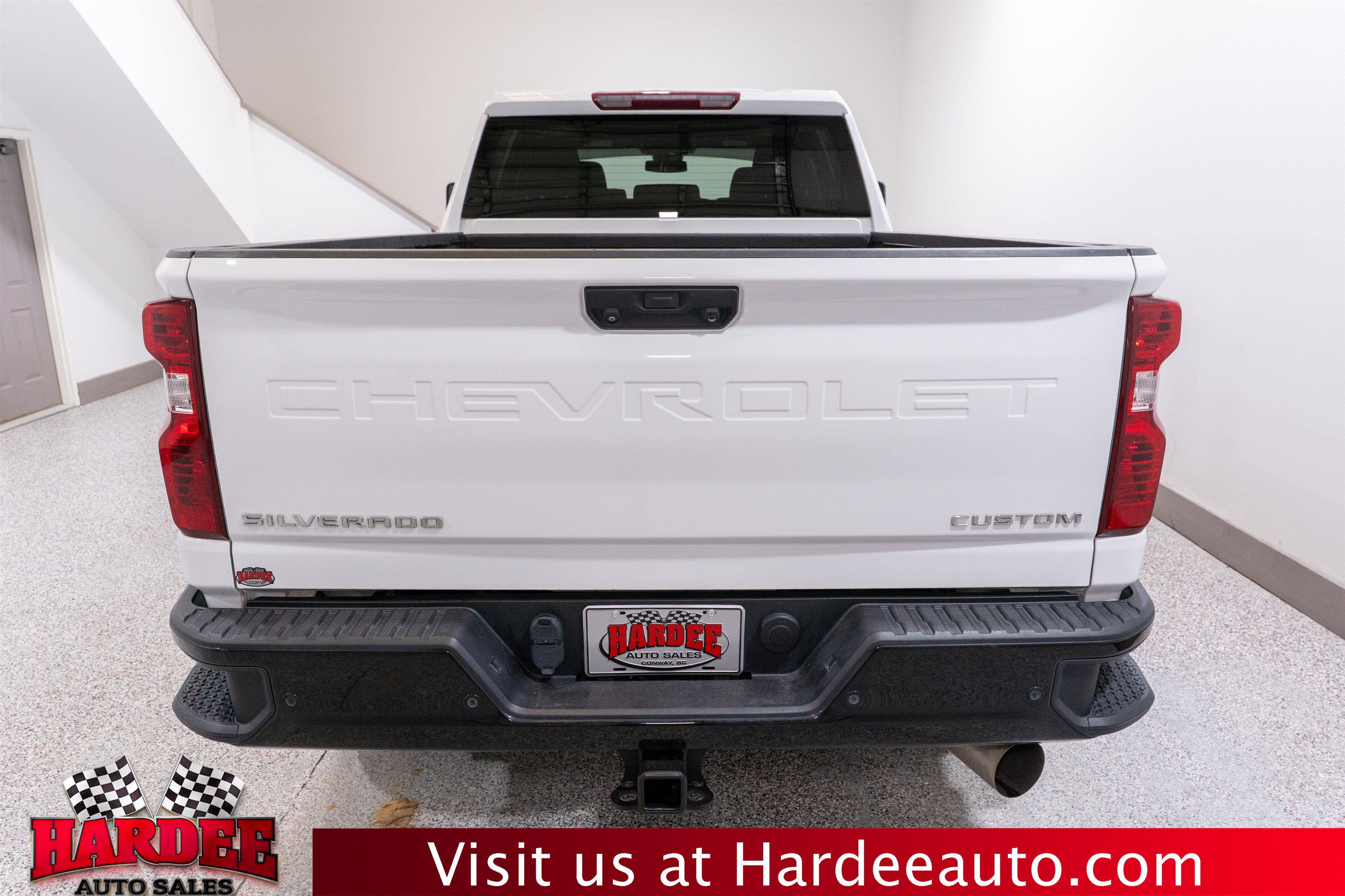 Used 2024 Chevrolet Silverado 2500 Custom w/ Custom Value Package AWD/4WD image 4