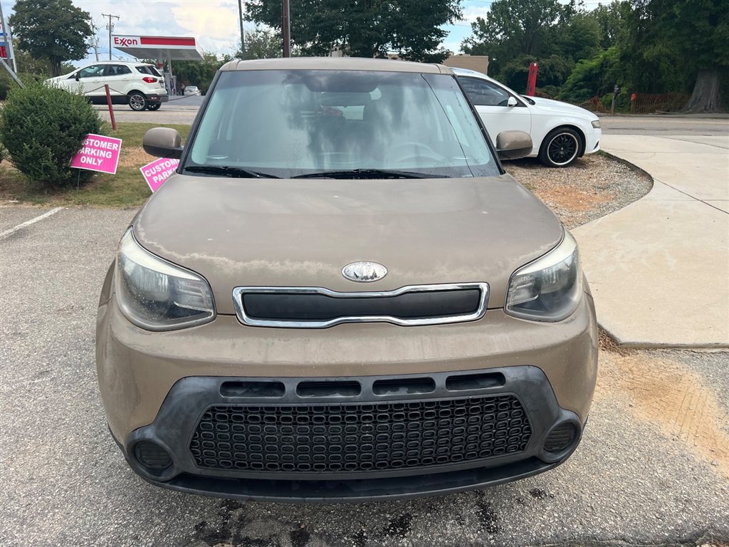Used 2014 Kia Soul FWD image 2