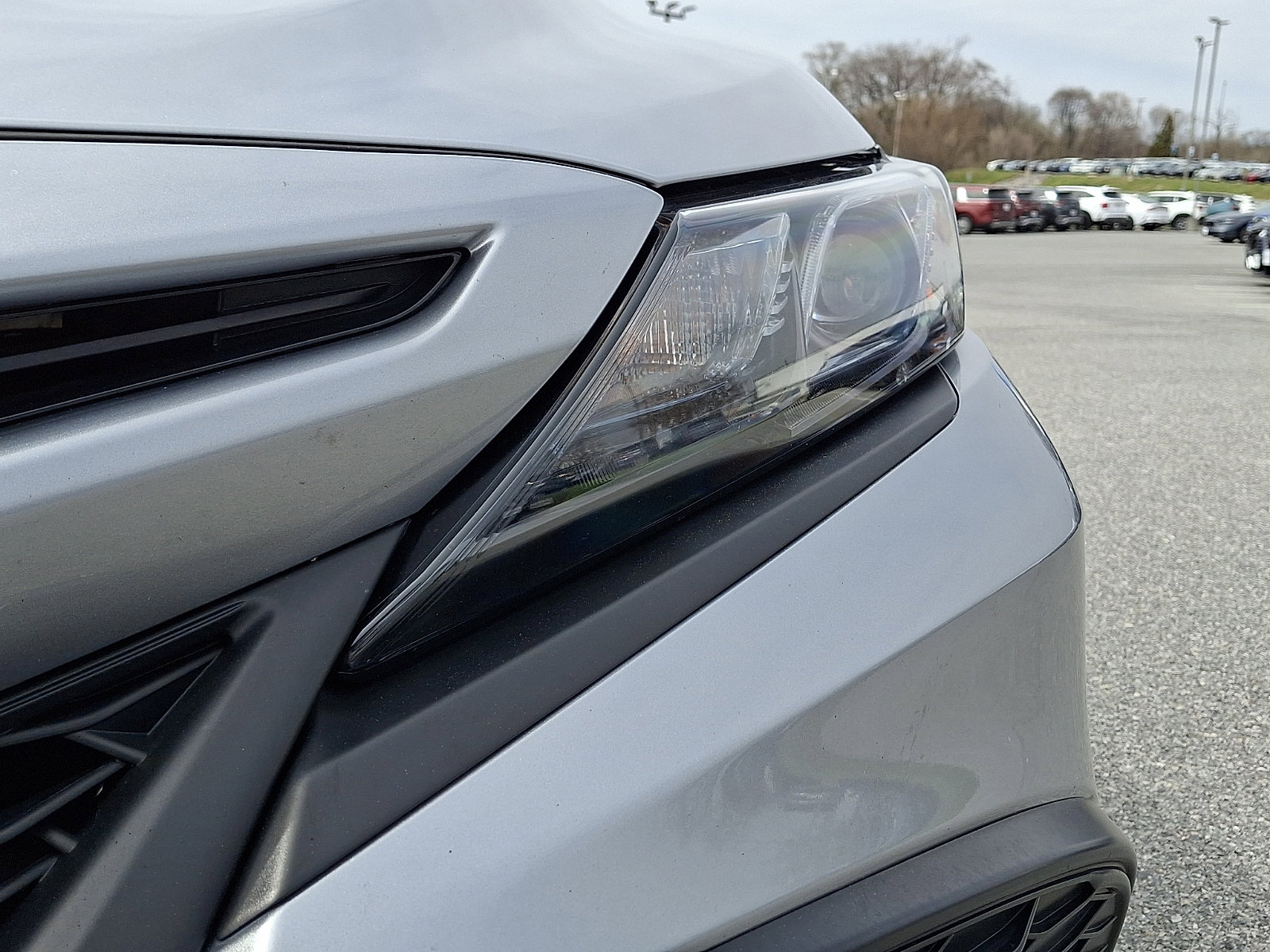 Used 2024 Toyota Camry SE image 9