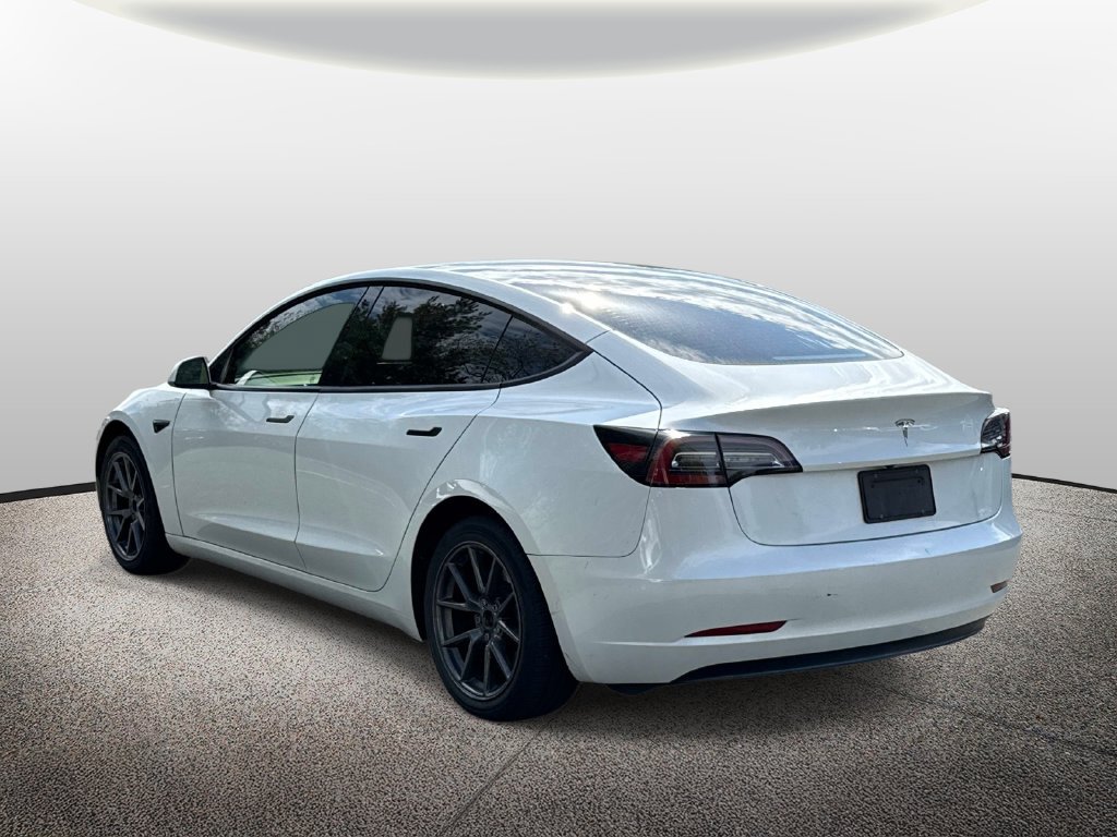 Used 2023 Tesla Model 3 Standard Range RWD image 3