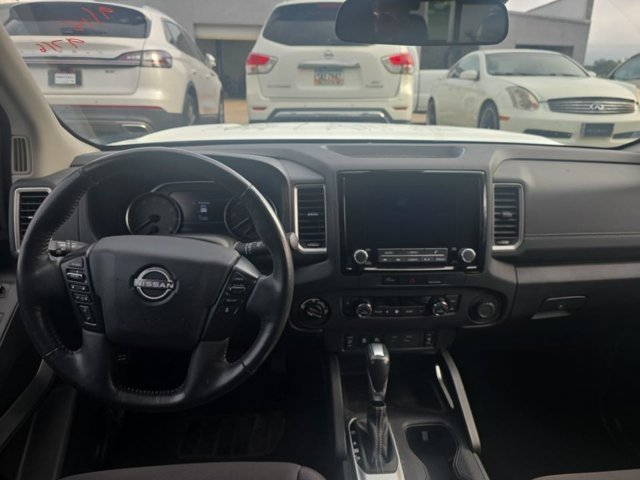 Used 2024 Nissan Frontier SV w/ Technology Package AWD/4WD image 9