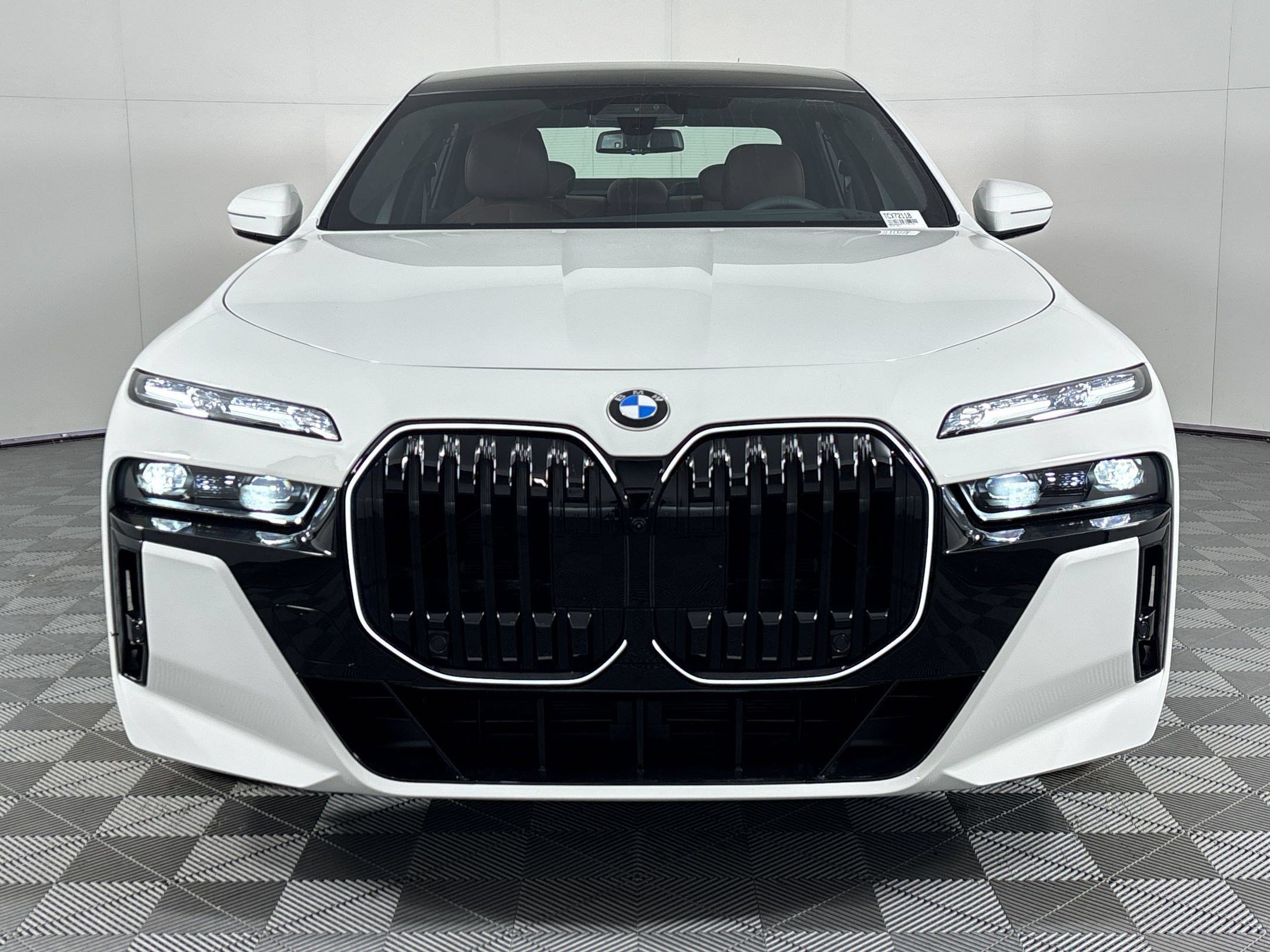 Used 2026 BMW 740i xDrive w/ Executive Package AWD/4WD image 6
