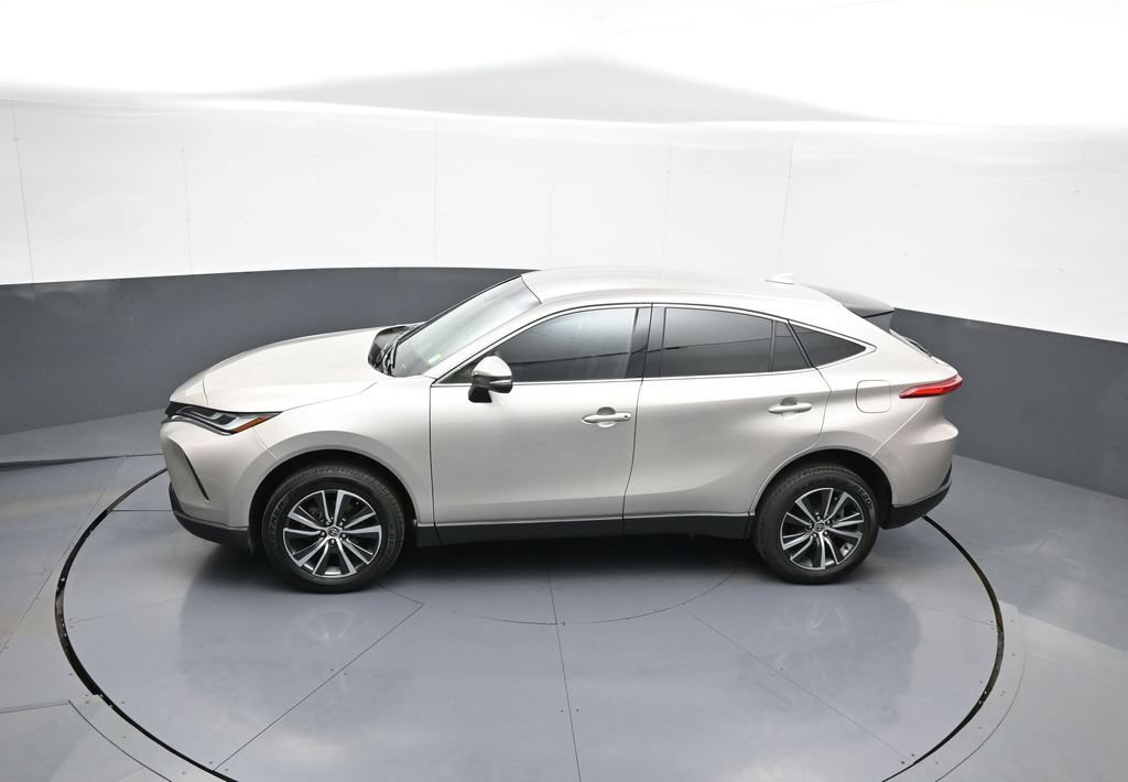 Certified 2024 Toyota Venza LE AWD/4WD image 40