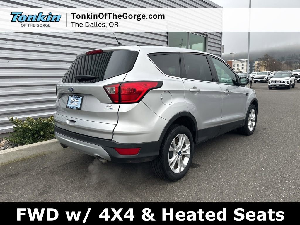 Used 2019 Ford Escape SE image 3