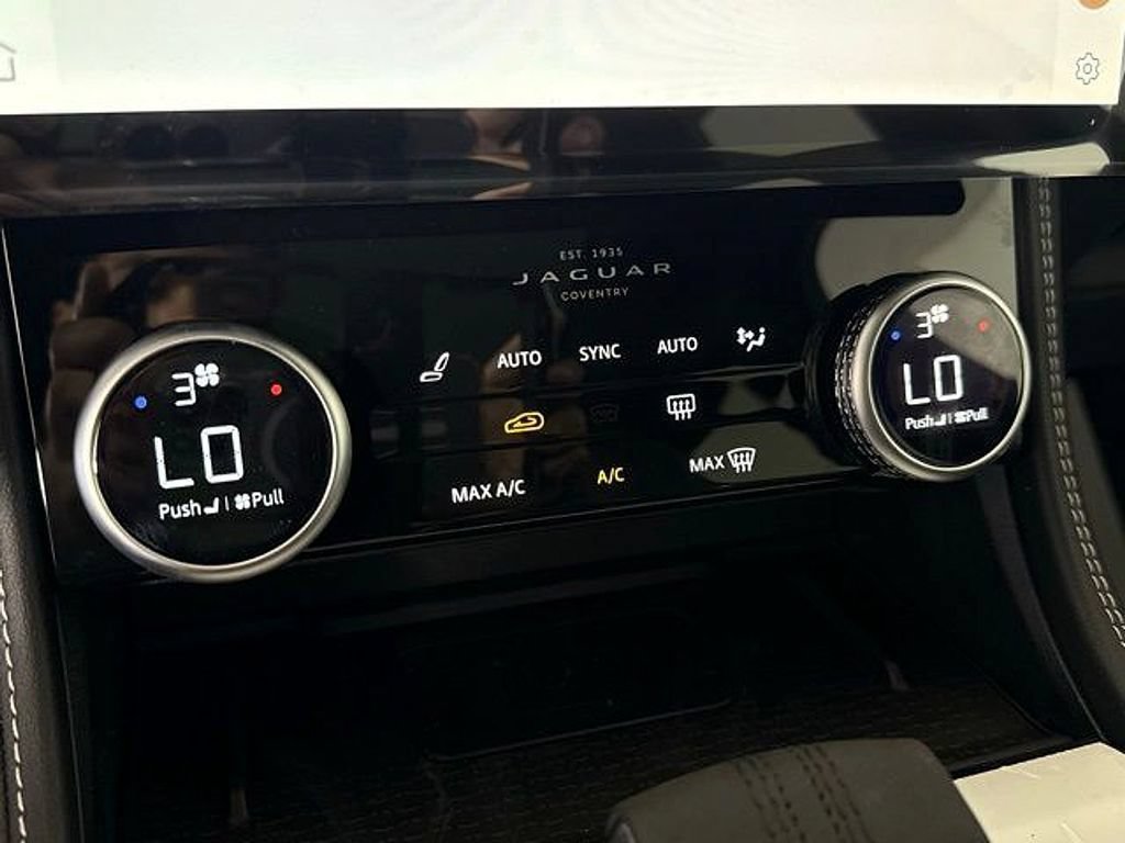 New 2026 Jaguar F-PACE R-Dynamic S AWD/4WD image 36
