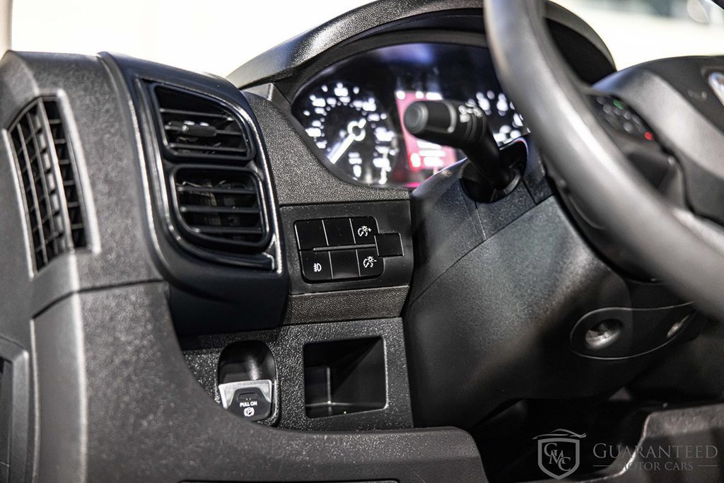 Used 2025 RAM ProMaster 2500 w/ Convenience Group FWD image 15