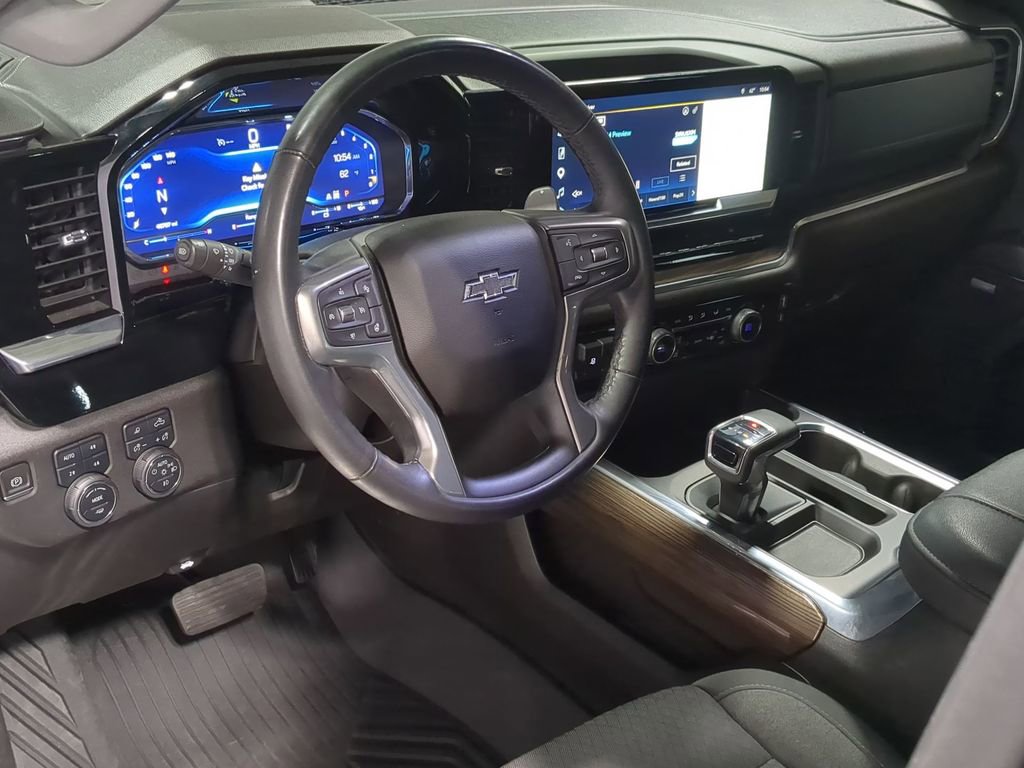 Used 2023 Chevrolet Silverado 1500 RST AWD/4WD image 12