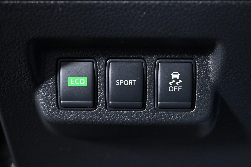 Used 2016 Nissan Sentra S image 19