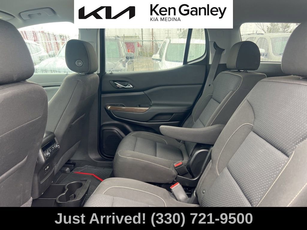 Used 2023 GMC Acadia SLE w/ Elevation Edition image 10