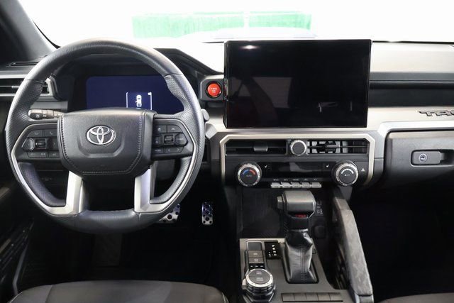 Used 2024 Toyota Tacoma TRD Sport AWD/4WD image 13