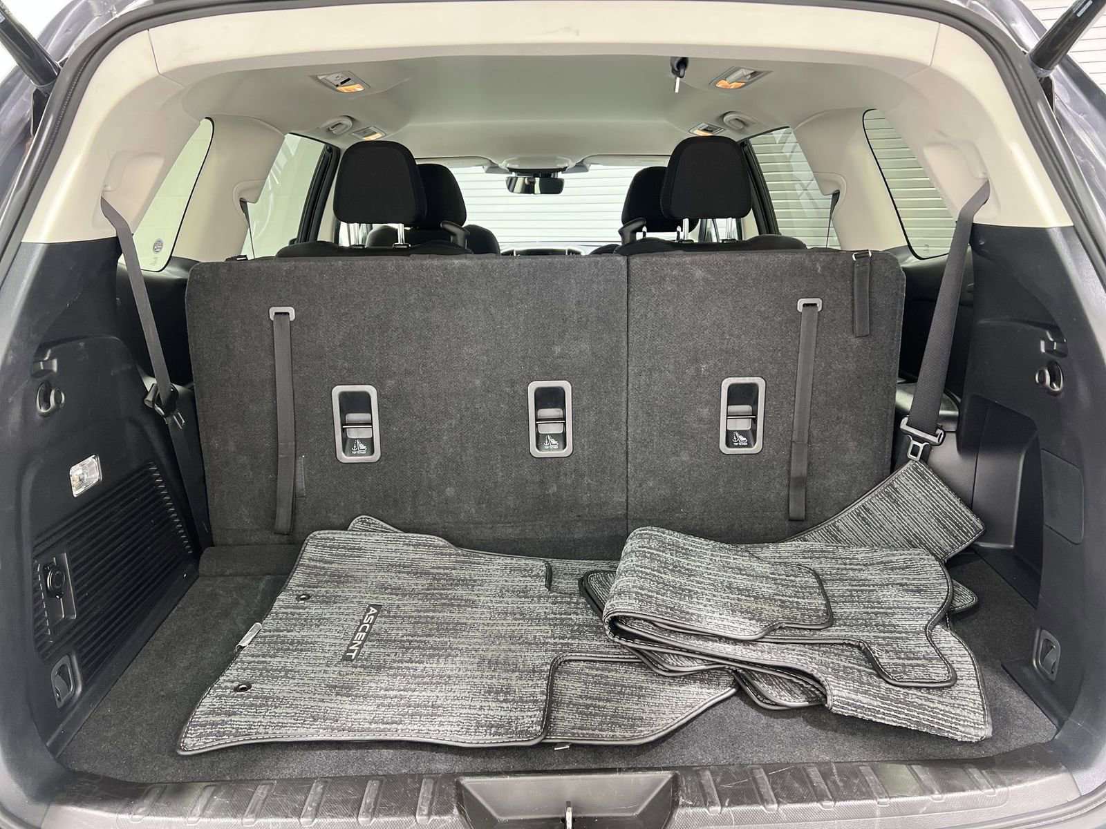 Certified 2024 Subaru Ascent Premium w/ Convenience Package image 23