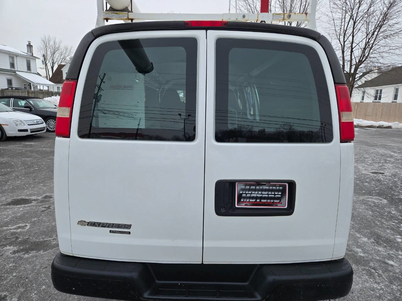 Used 2013 Chevrolet Express 3500 Extended RWD image 7
