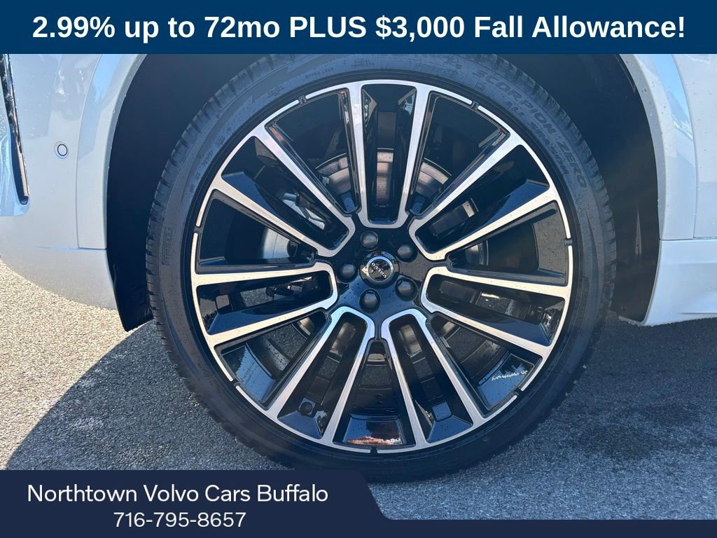 New 2026 Volvo XC90 B6 Plus image 8