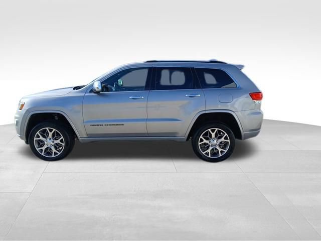 Used 2021 Jeep Grand Cherokee Overland AWD/4WD image 2