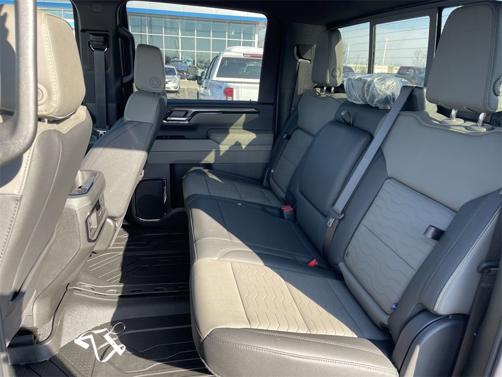 New 2026 Chevrolet Silverado 2500 ZR2 image 22