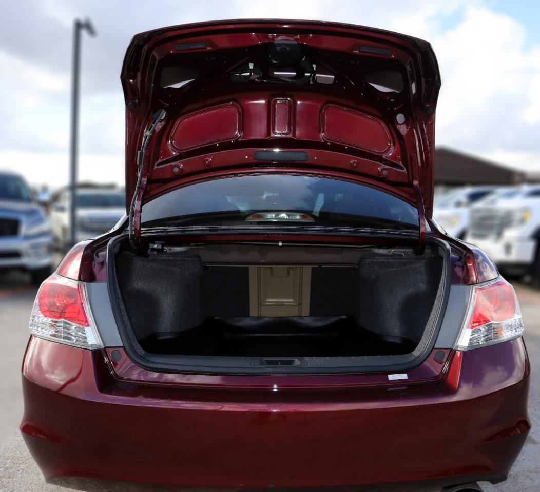 Used 2010 Honda Accord LX-P image 4