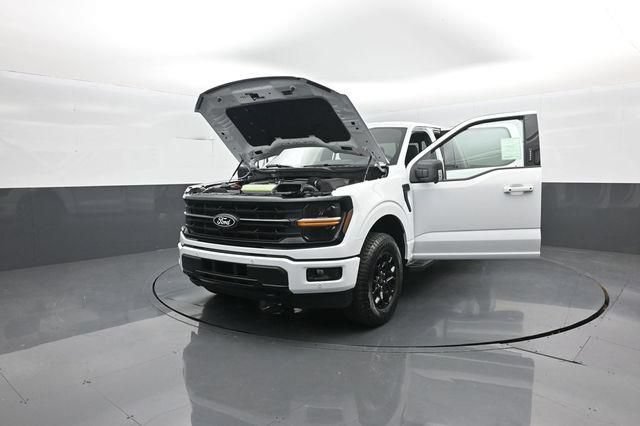 New 2026 Ford F150 XLT w/ Equipment Group 302A MID AWD/4WD image 22