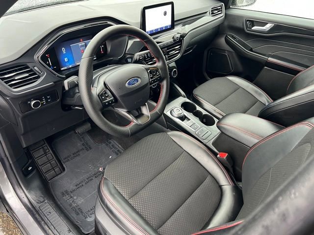 Used 2025 Ford Escape ST-Line image 18