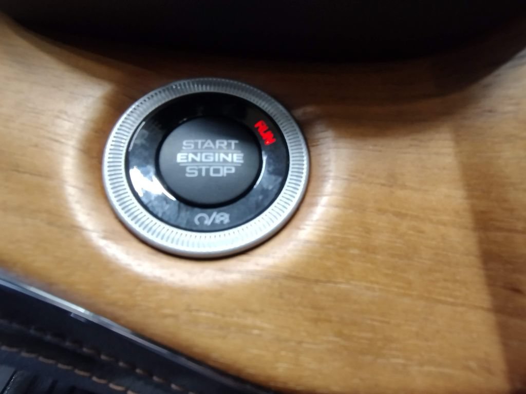 Used 2023 Jeep Grand Cherokee Summit AWD/4WD image 41