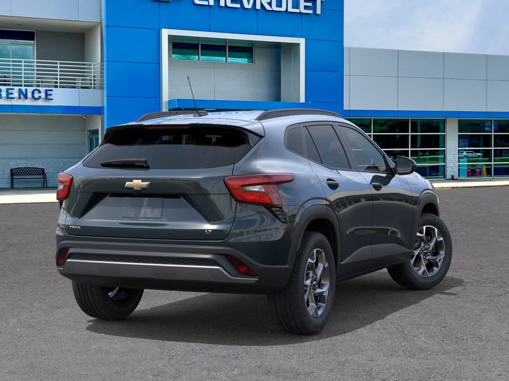 New 2026 Chevrolet Trax LT w/ Driver Confidence Package FWD image 32