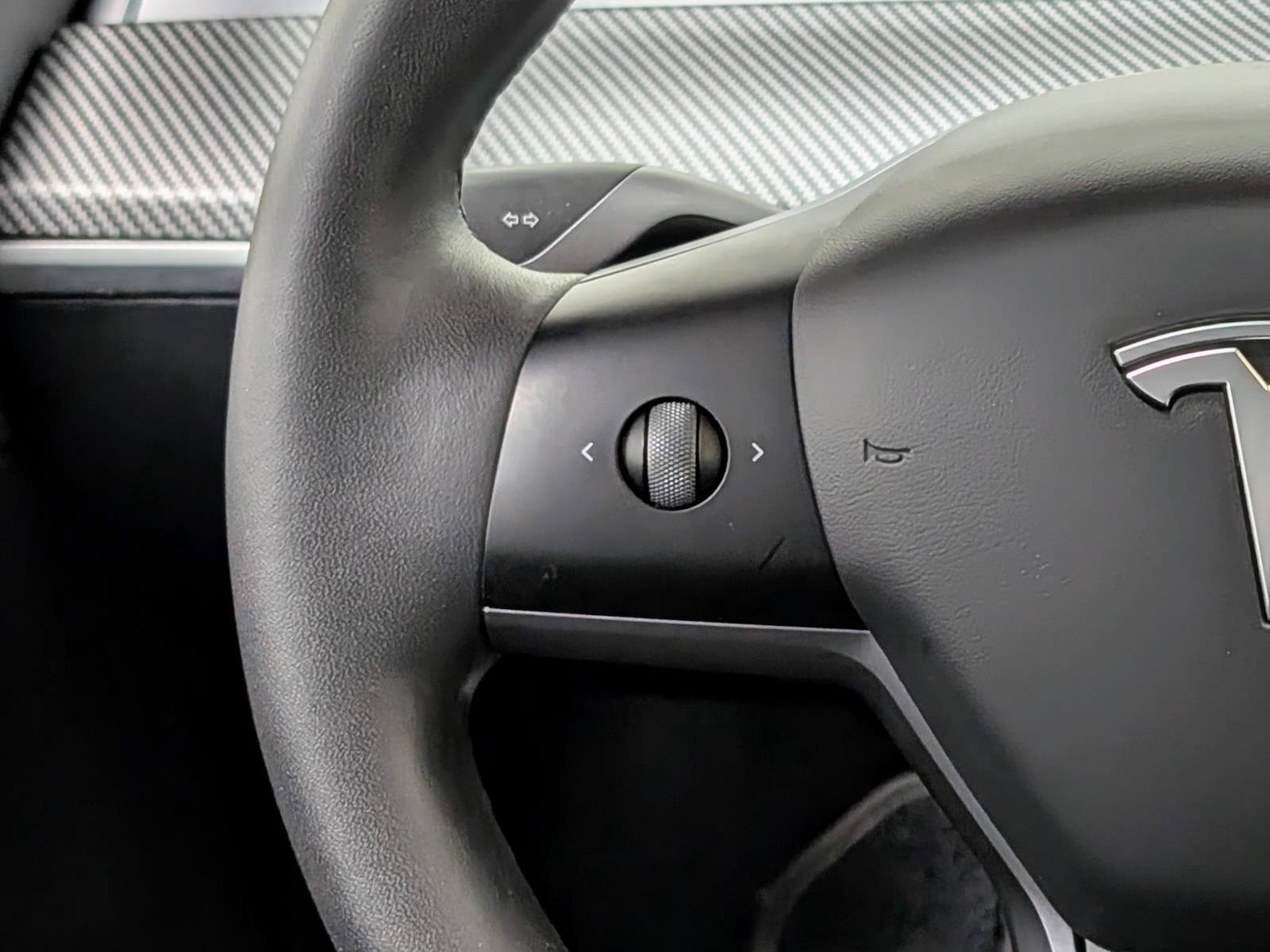 Used 2021 Tesla Model Y Performance image 29