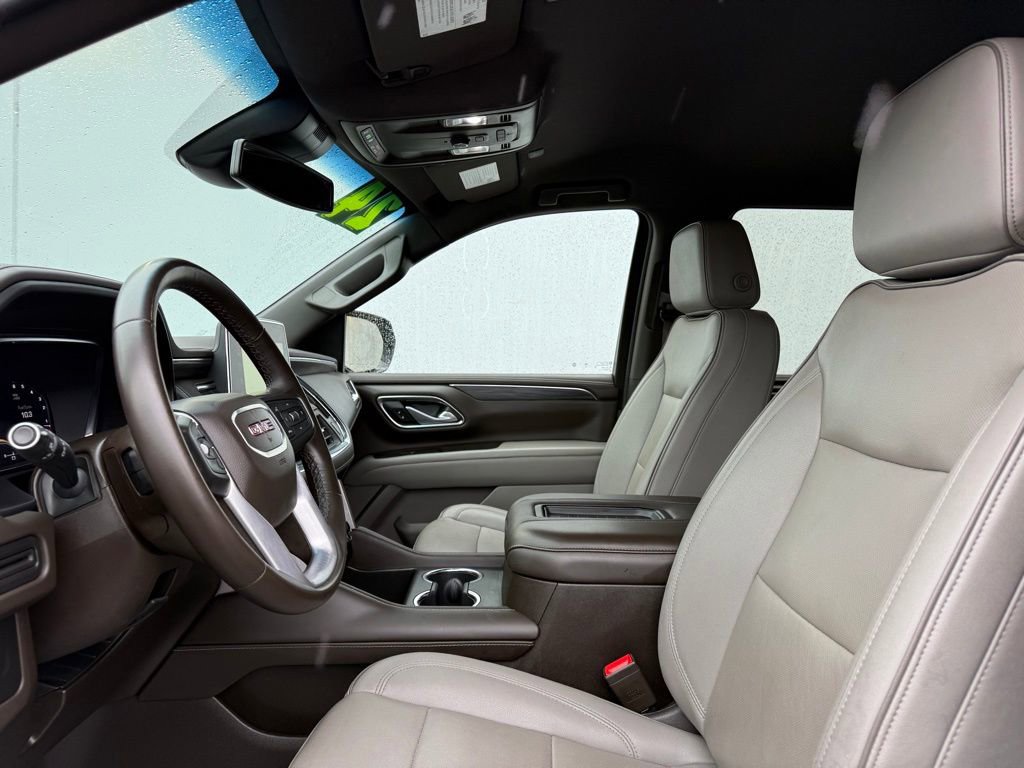 Used 2024 GMC Yukon SLT image 16