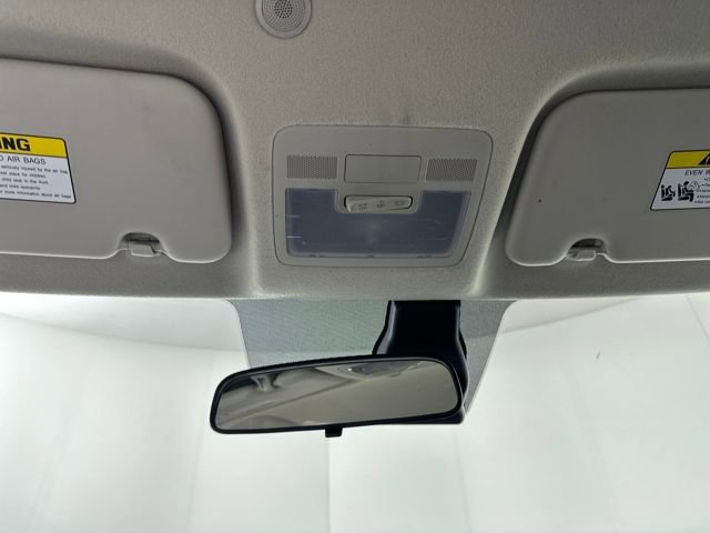 Used 2025 Hyundai Venue SE image 24